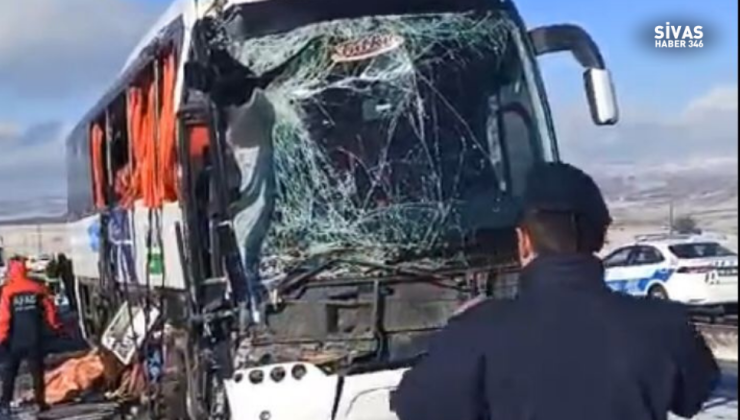 Sivas’ta Yolcu Otobüsü Tır İle Çarpıştı: 1 Ölü, 2 Yaralı