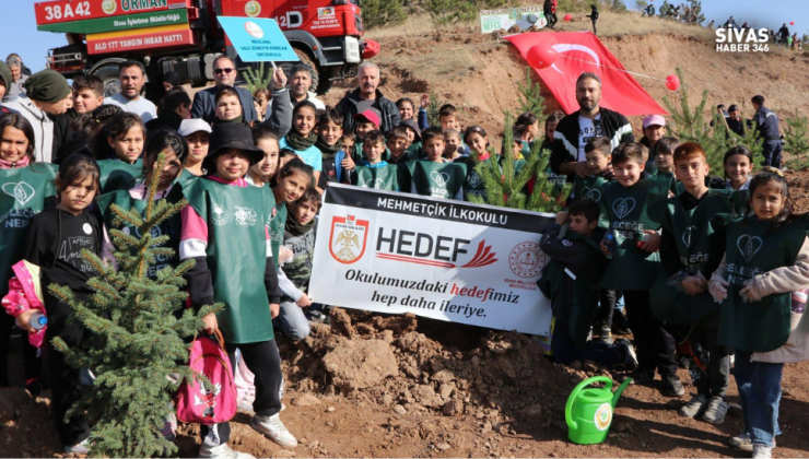 Yener, Öğrencilerle Birlikte Fidan Dikti