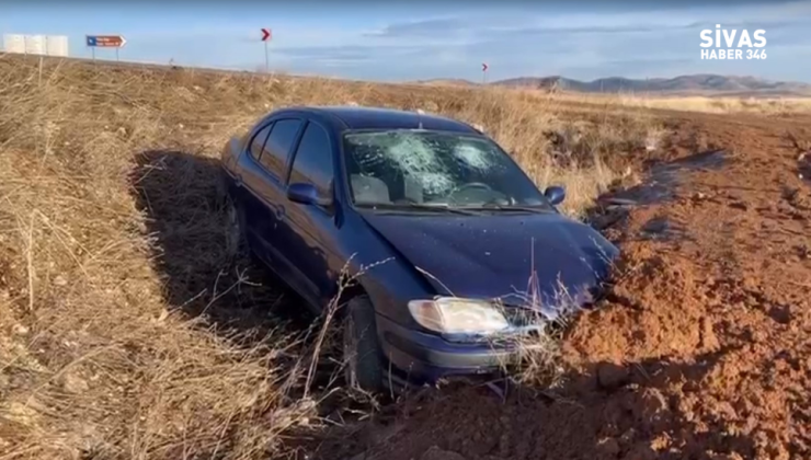 Sivas’ta Otomobil Şarampole Devrildi: 5 Yaralı