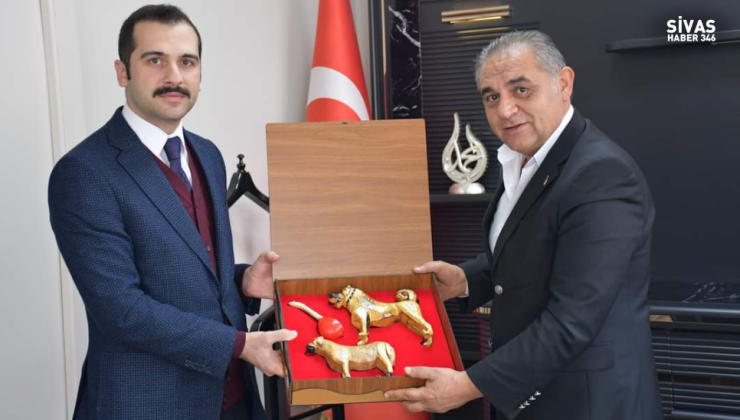 Kangal Kaymakamı Gürün Belediye Başkanı’nı Ziyaret Etti