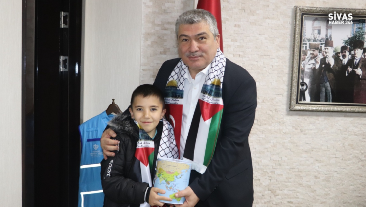 Sivaslı Öğrenci  Bisiklet Hayalinden Vazgeçti