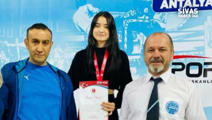 Sivas’ın Yıldızları Antalya’da Parladı