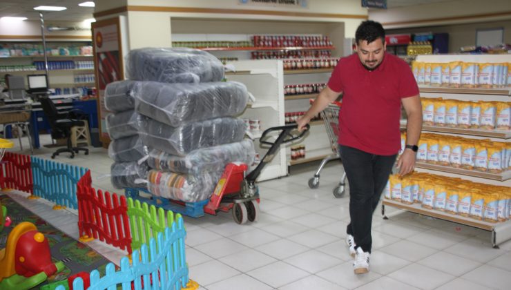 Sivaslı Çocuklara 5150 Kıyafet Bağışı
