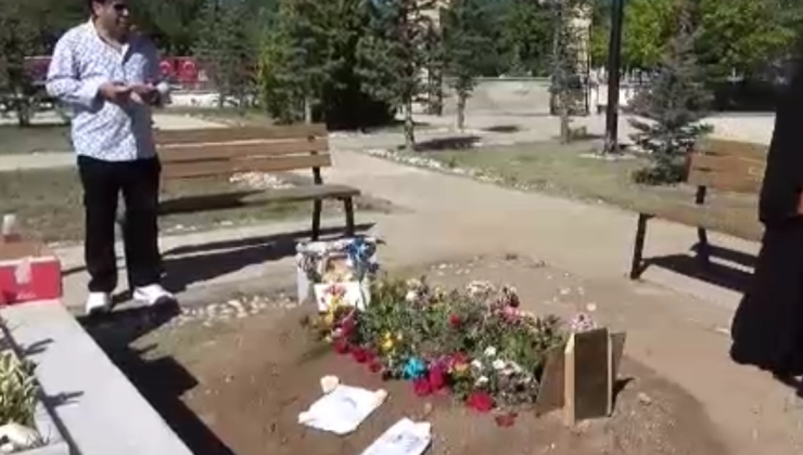 Şehit Polis Şeyda Yılmaz’ın Mezarına Ziyaretçi Akını
