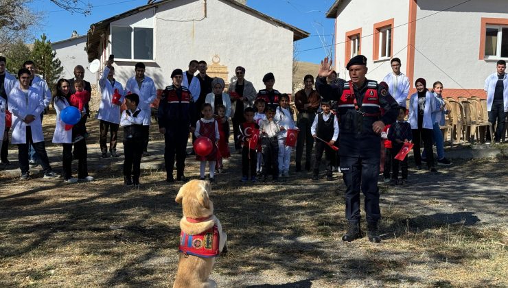 Sivas’ta Jandarma ve Çocuklar Bir Araya Geldi