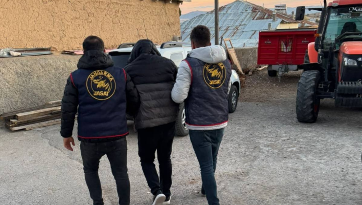 Binbaşıyım diyerek yaşlı kadının 300 bin TL’lik altınını  çaldı