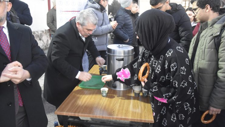 Sivas’ın soğuk havasında öğrencilere ‘sıcak’ karşılama