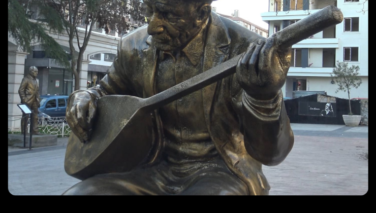 Aşık Veysel Heykeline Saldırı