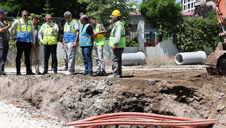 Sivas Belediyesi Altyapı Çalışmalarını Sürdürüyor