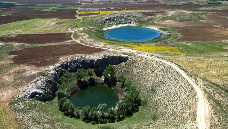 Sivas’ın Gizli Cenneti: Zara’daki Ağ Göl ve Kara Göl Büyülüyor