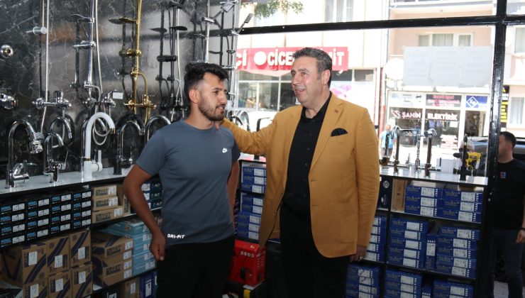 Gurbetçiler Esnafın Yüzünü Güldürdü