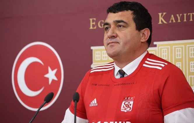 Sivasspor’un Meclis Ziyaretine Siyaset Gölgesi: CHP’li Karasu’dan Sert Tepki