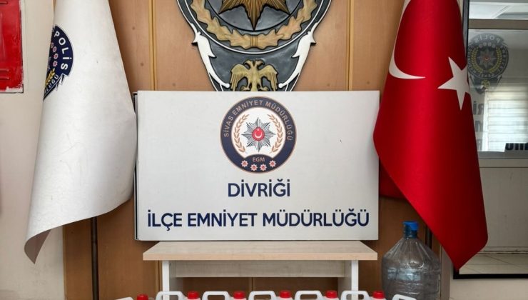 Sivas’ın Divriği İlçesinde Kaçak Alkol Operasyonu: 44 Litre Ele Geçirildi
