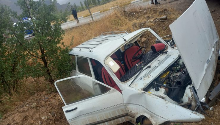 Sivas’ın Koyulhisar İlçesinde Trafik Kazası: 2 Yaralı