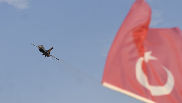 Sivas’ta SoloTürk Gösterisi Nefes Kesti
