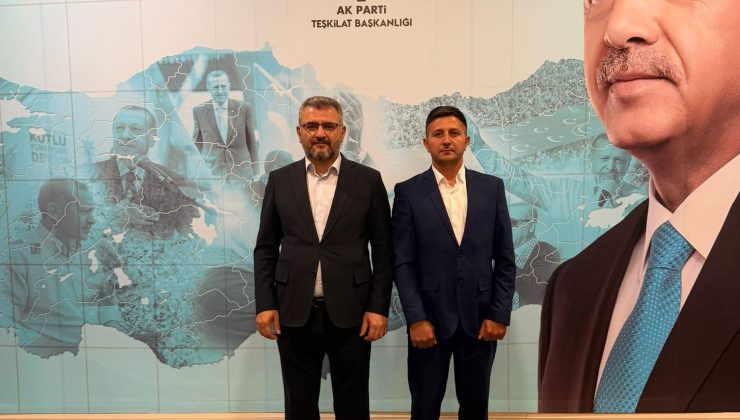 AK Parti Sivas’ta Üç İlçeye Yeni Başkan Atadı