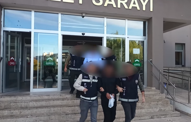 Sivas’ta Silah Kaçakçılığı Operasyonu: 41 İlde Eş Zamanlı Baskında 135 Şüpheli Yakalandı