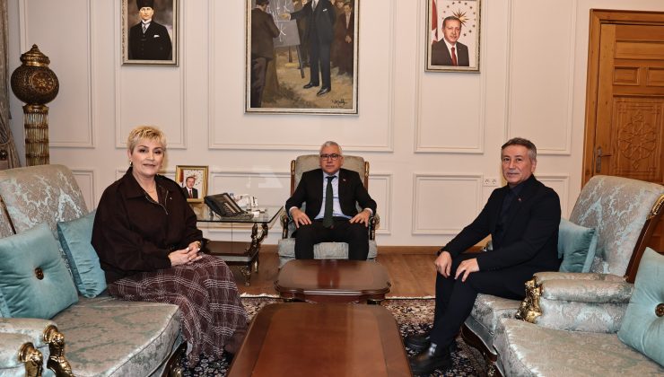 Vali Şimşek İkramiyelerini Bağışlayan Çelik Çiftini Ağırladı