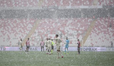 Özbelsan Sivasspor Kar Altında Kazandı: Bandırmaspor’u 2-0 Mağlup Etti