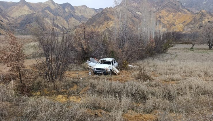 Sivas Koyulhisar’da Otomobil Şarampole Devrildi: 1 Ölü, 2 Yaralı