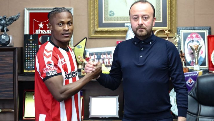 Sivasspor’dan Forvet Hattına Takviye: Jonathan Okoronkwo İmzayı Attı