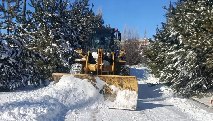 Sivas’ta 166 Yerleşim Yerinin Yolu Kapalı