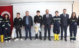 Sivas Ticaret Borsası’ndan Suşehri Tarım Lisesine Burs ve Ekipman Desteği