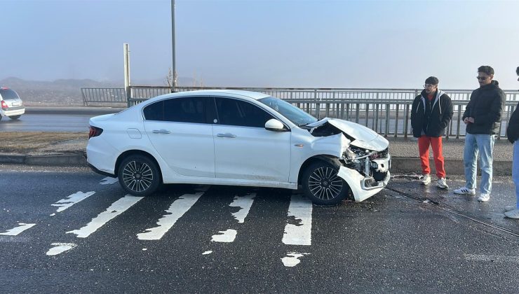 Sivas’ta Sis ve Buzlanma Kazaları: 51 Araç Hasar Gördü