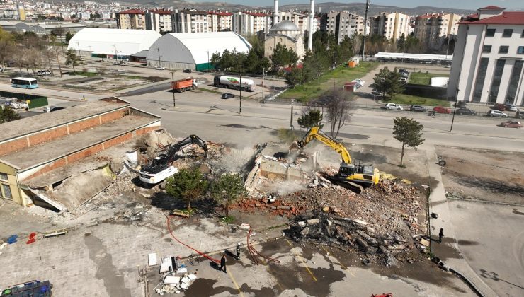 Sivas’ta Eski Terminal Yıkılıyor, Yeni Dönem Başlıyor