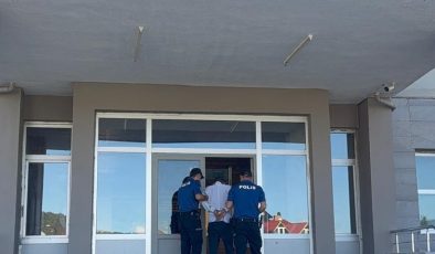 Koyulhisar’da Aranan 3 Hükümlü Yakalanarak Cezaevine Gönderildi