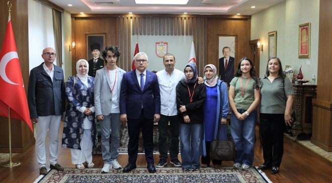 LGS TÜRKİYE BİRİNCİLERİNDEN VALİ ŞİMŞEK’E ZİYARET