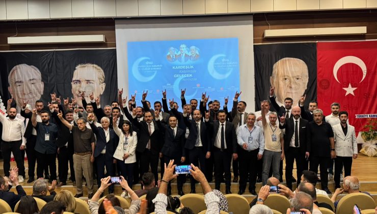 MHP Sivas Merkez İlçe Başkanlığı’nda Turan Gazi Yalçındağ Güven Tazeledi