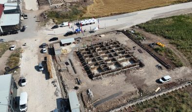 4 EYLÜL SANAYİ SİTESİ’NE 112 ACİL SAĞLIK İSTASYONU VE AİLE SAĞLIĞI MERKEZİ İÇİN İLK KAZMA VURULDU