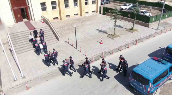 SİVAS MERKEZLİ 6 İLDE DOLANDIRICILIK OPERASYONU: 5 TUTUKLAMA
