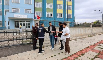 Sivas’ta Okul Çevrelerinde Güvenlik Denetimleri Sıklaştırıldı: 2 Bin 823 Kişi Sorgulandı