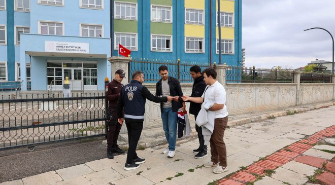 Sivas’ta Okul Çevrelerinde Güvenlik Denetimleri Sıklaştırıldı: 2 Bin 823 Kişi Sorgulandı